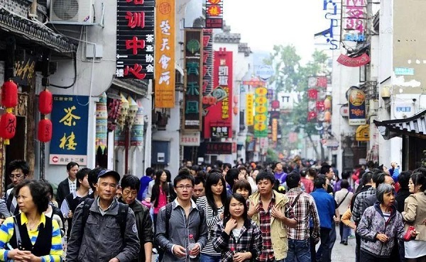 河源創業加盟零食店連鎖風險大嗎？